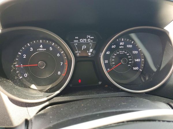 2013 HYUNDAI ELANTRA