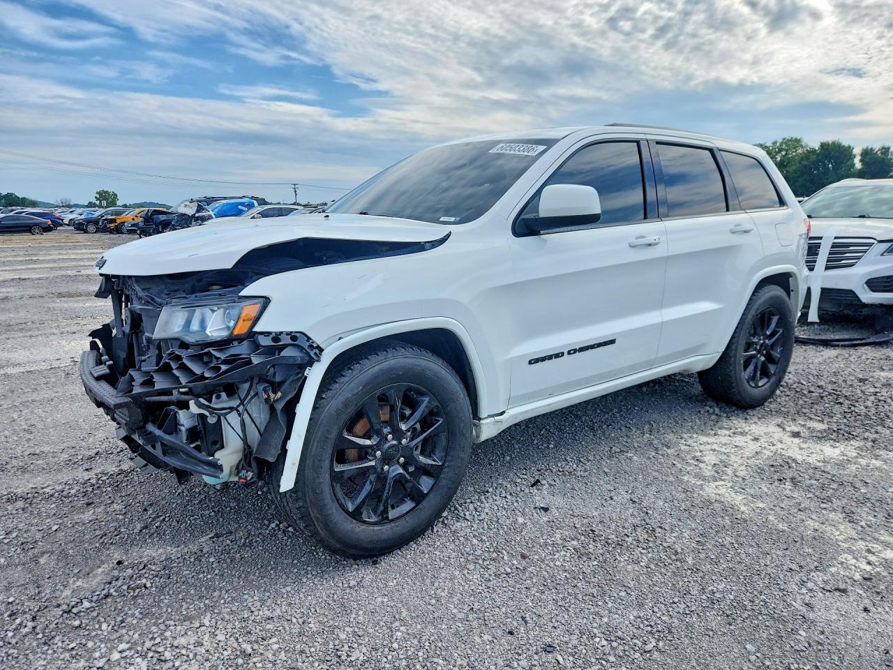 2018 JEEP GRAND CHEROKEE LAREDO 4X2
