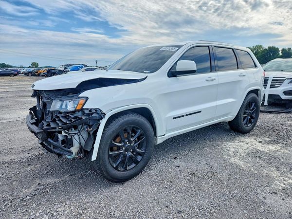 2018 JEEP GRAND CHEROKEE LAREDO 4X2