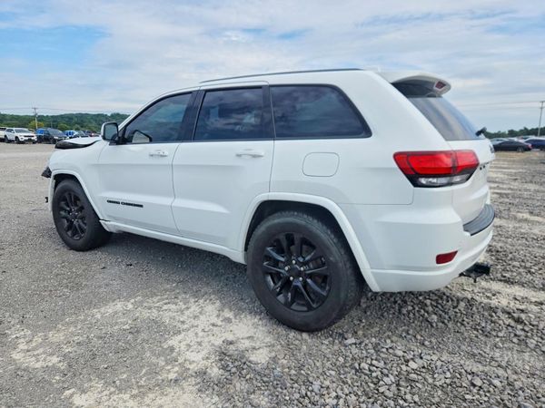 2018 JEEP GRAND CHEROKEE LAREDO 4X2
