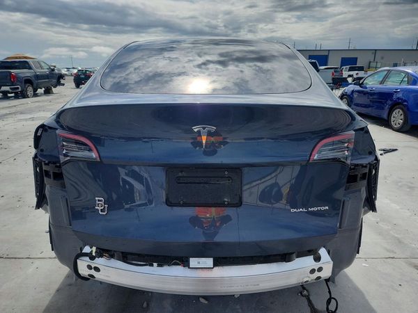 2022 TESLA MODEL Y