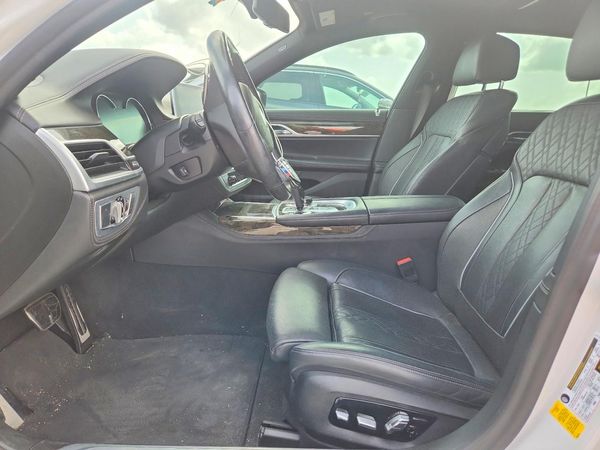 2019 BMW 750