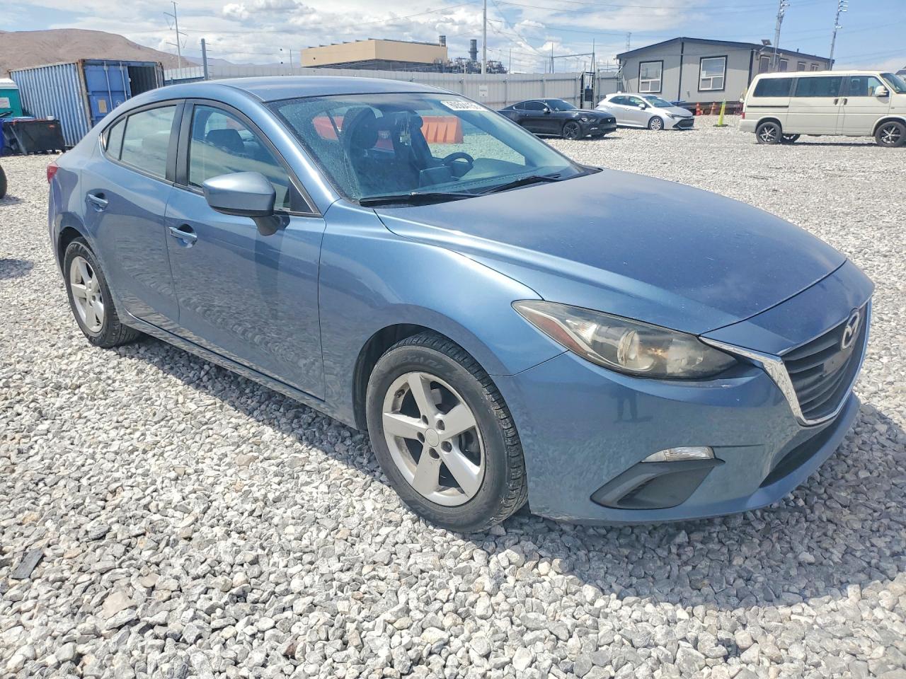 2016 MAZDA 3 SV/Base