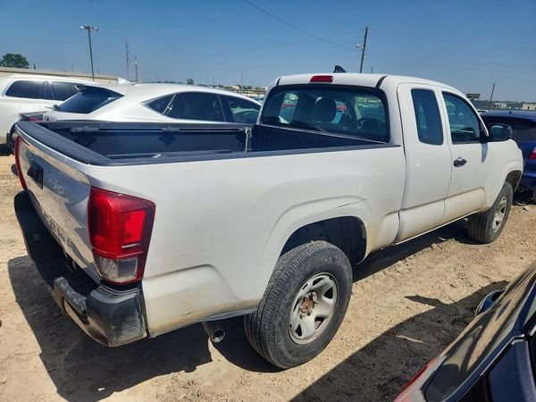 2016 TOYOTA TACOMA SR/SR5