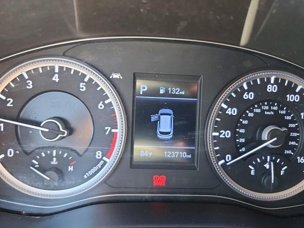 2019 HYUNDAI SANTA FE SE