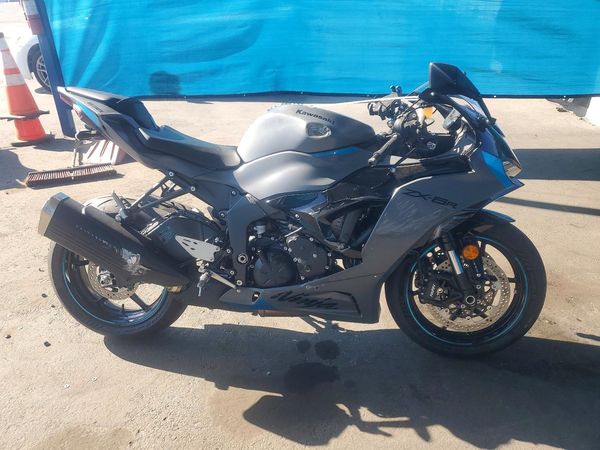 2025 KAWASAKI ZX636