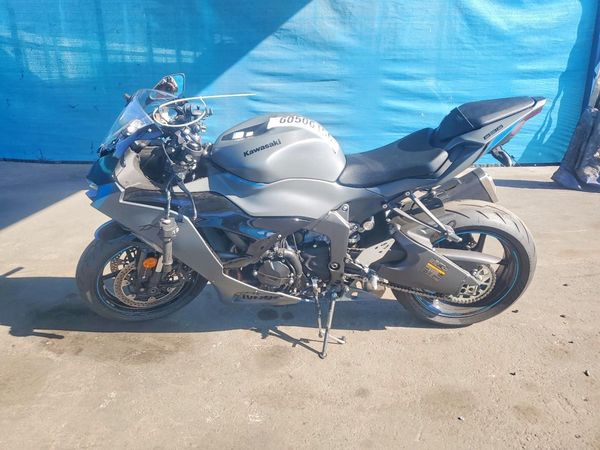 2025 KAWASAKI ZX636