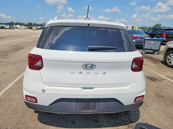 2026 HYUNDAI VENUE SEL, SEL w/ 2-Tone Roof