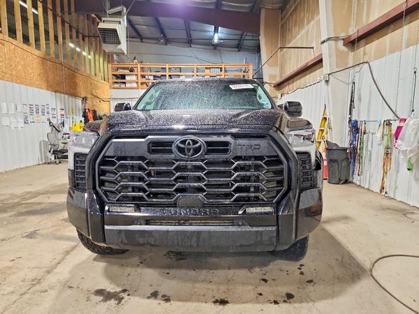 2024 TOYOTA TUNDRA Others