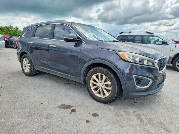 2017 KIA SORENTO L, LX