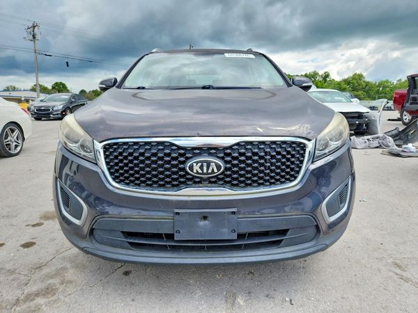 2017 KIA SORENTO L, LX