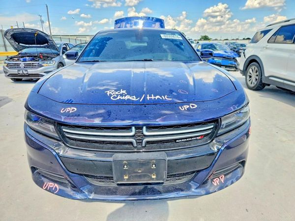 2017 DODGE CHARGER SE