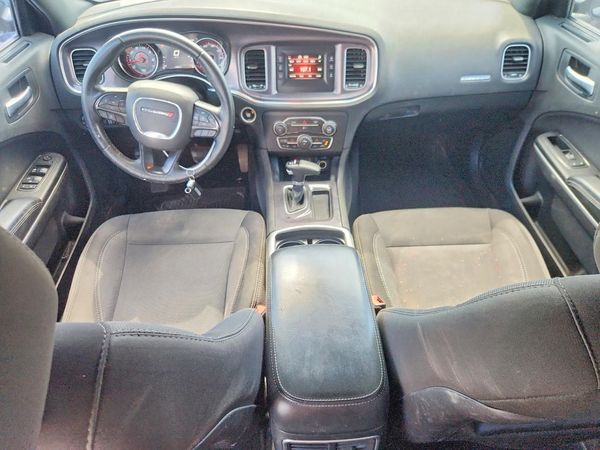 2017 DODGE CHARGER SE