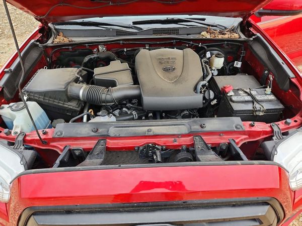 2021 TOYOTA TACOMA SR5