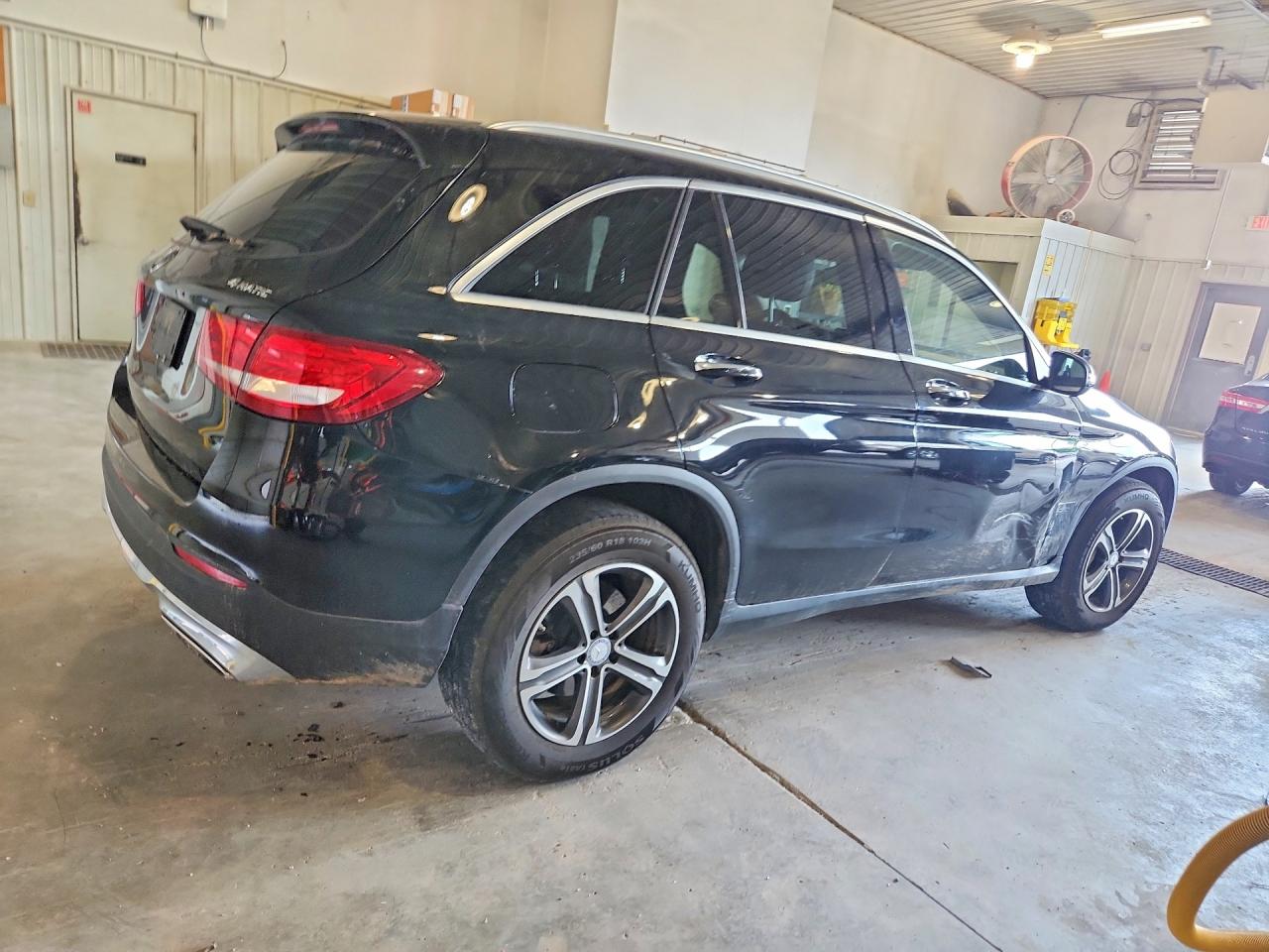2016 MERCEDES-BENZ GLC GLC300 Base-4M