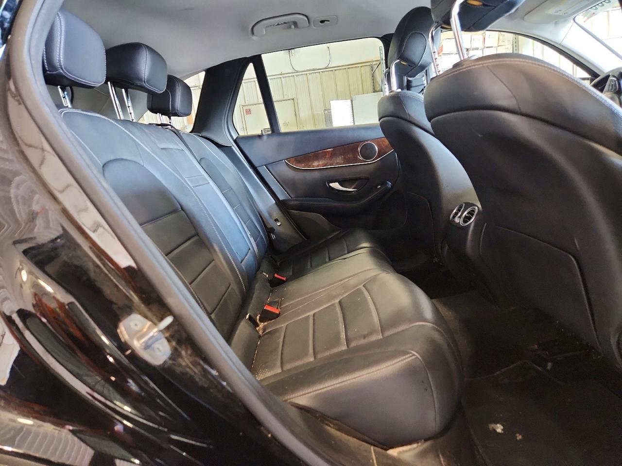 2016 MERCEDES-BENZ GLC GLC300 Base-4M
