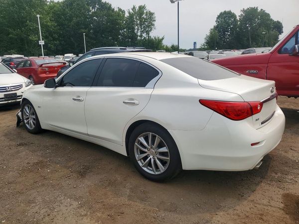 2016 INFINITI Q50