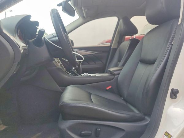 2016 INFINITI Q50