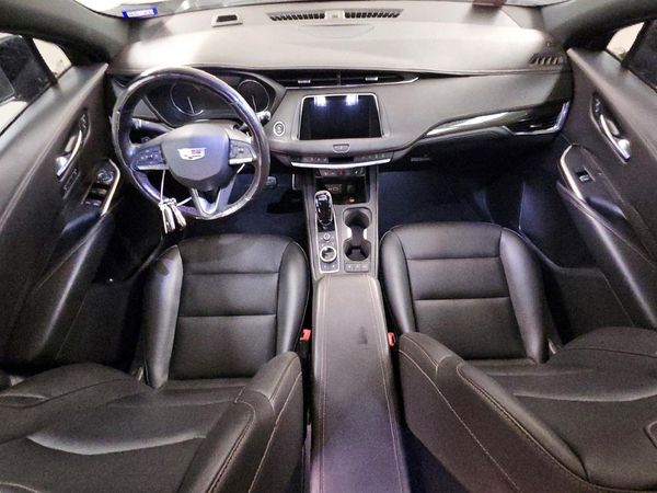 2021 CADILLAC XT4 Sport