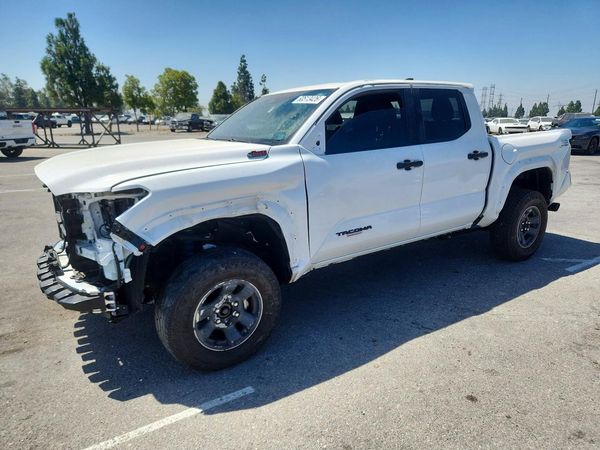 2025 TOYOTA TACOMA