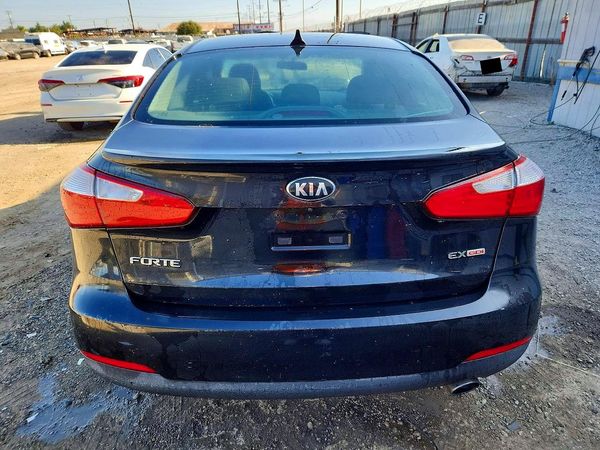 2016 KIA FORTE