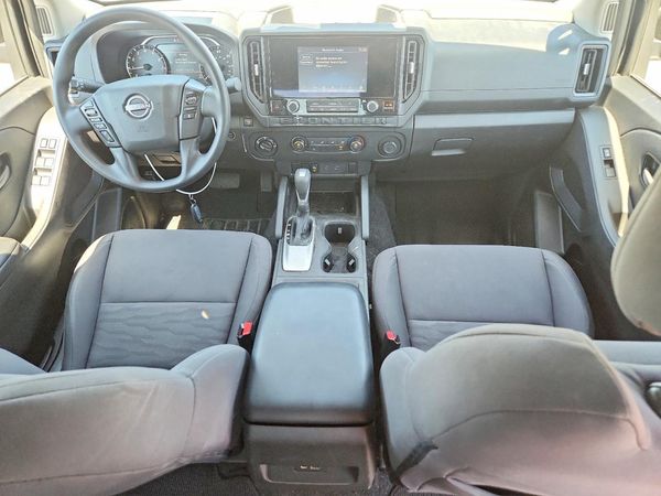 2025 NISSAN FRONTIER