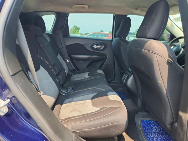 2015 JEEP CHEROKEE SPORT FWD