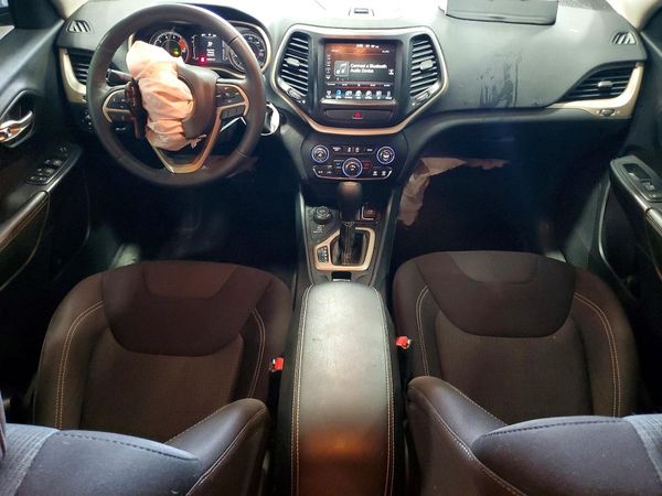 2016 JEEP CHEROKEE LATITUDE 4X4