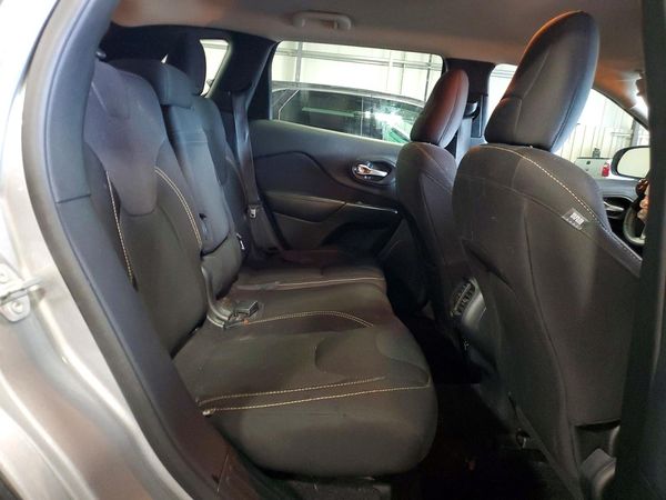2016 JEEP CHEROKEE LATITUDE 4X4
