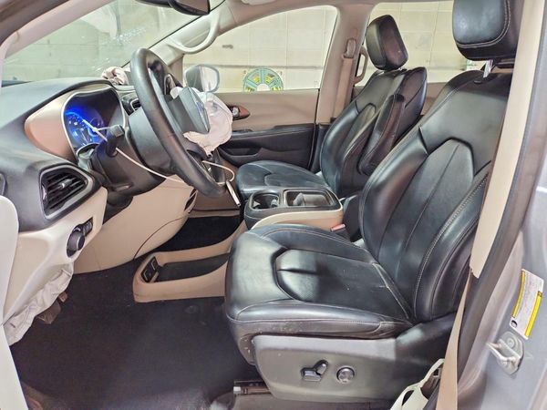 2020 CHRYSLER VOYAGER LXI
