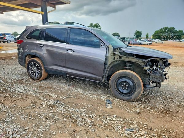 2019 TOYOTA HIGHLANDER SE/XLE