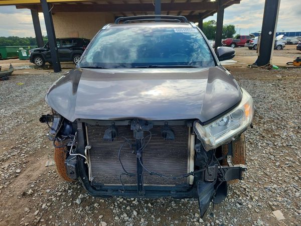 2019 TOYOTA HIGHLANDER SE/XLE
