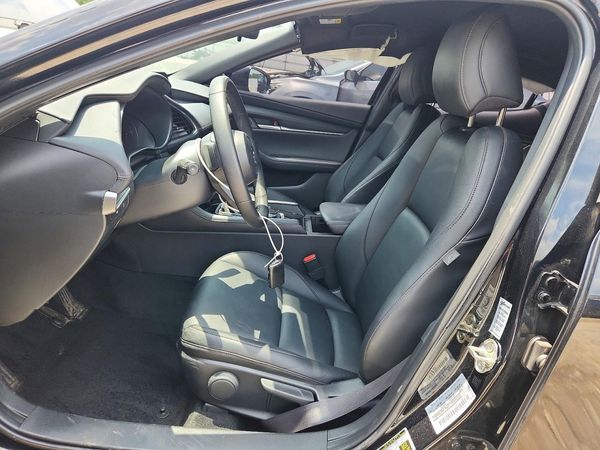 2024 MAZDA 3 Select Sport Package