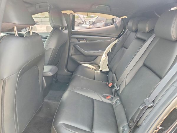 2024 MAZDA 3 Select Sport Package