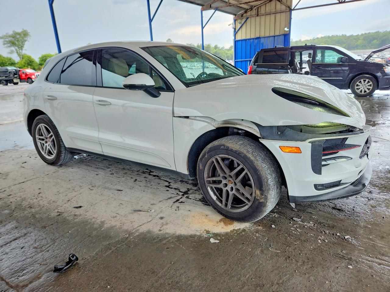 2021 PORSCHE MACAN Base