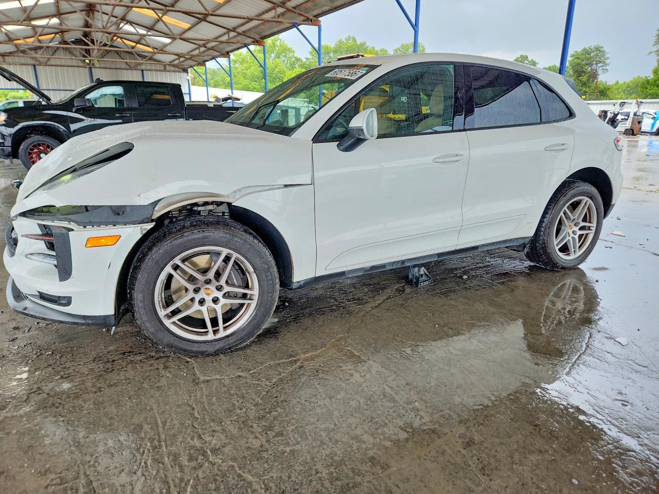 2021 PORSCHE MACAN Base
