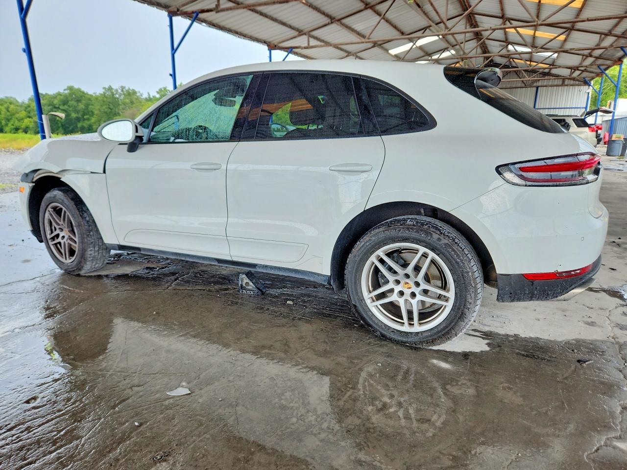 2021 PORSCHE MACAN Base