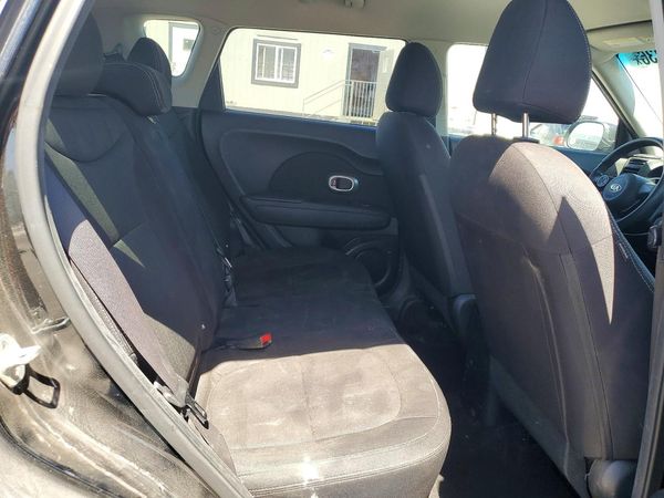 2018 KIA SOUL Base
