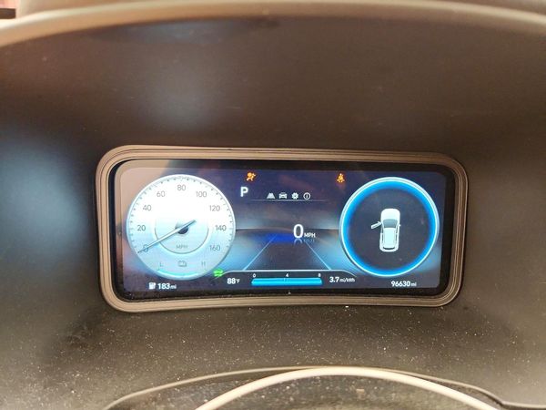 2023 HYUNDAI KONA SE