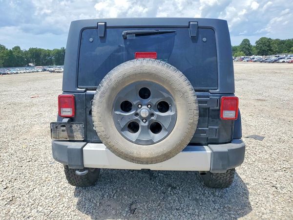 2013 JEEP WRANGLER Sahara