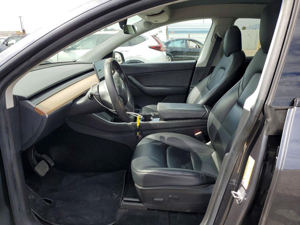 2020 TESLA MODEL Y