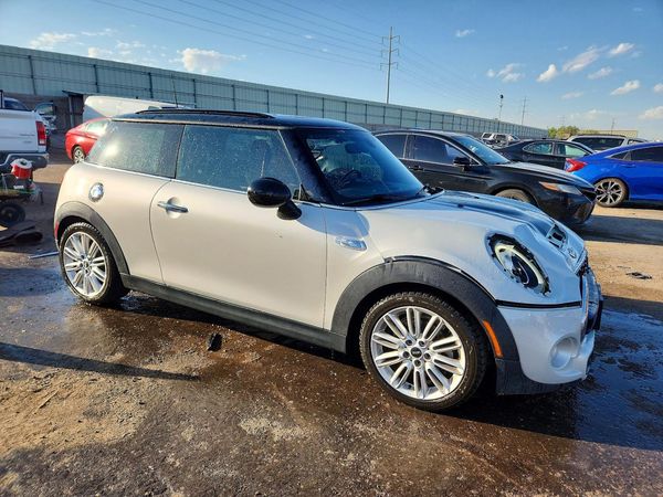 2015 MINI COOPER