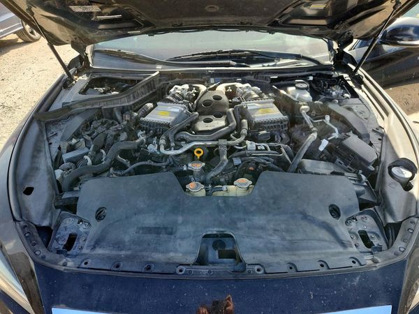 2018 INFINITI Q50 3.0T L — Engine bay