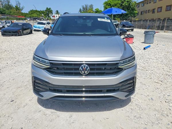 2023 VOLKSWAGEN TIGUAN SE R-Line Black