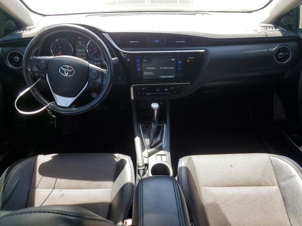 2017 TOYOTA COROLLA