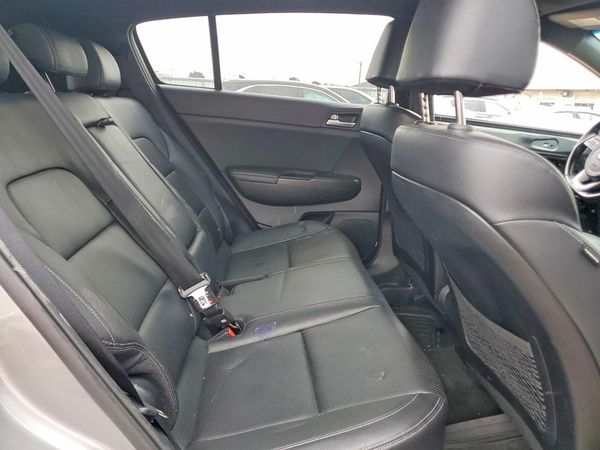 2021 KIA SPORTAGE
