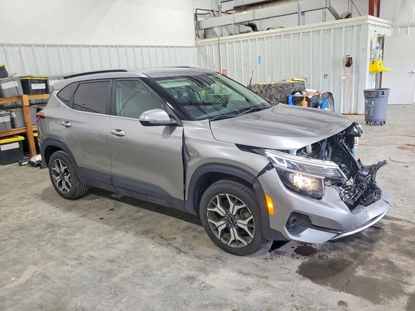 2021 KIA SELTOS EX