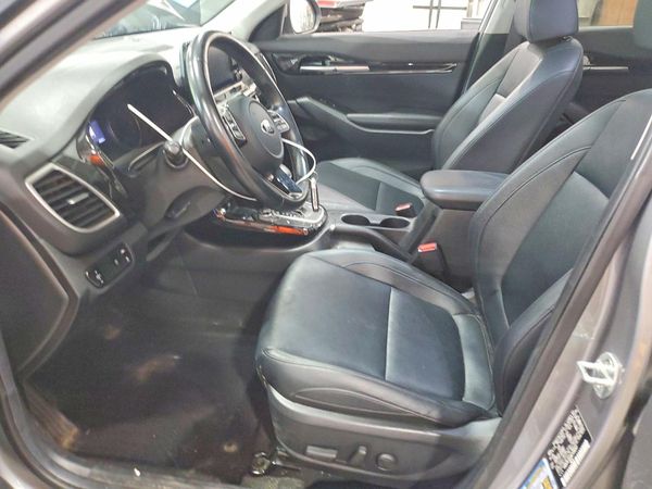 2021 KIA SELTOS EX