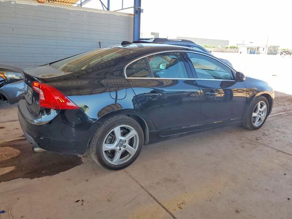 2013 VOLVO S60