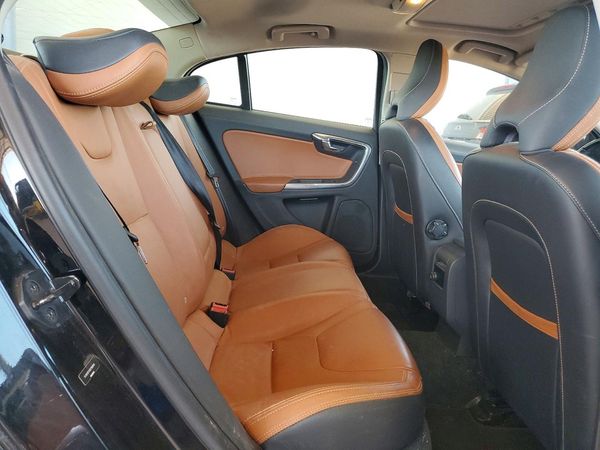 2013 VOLVO S60
